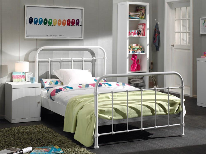 Vipack - New York 4ft Double Bed - Colour Options Available (5934570045593)