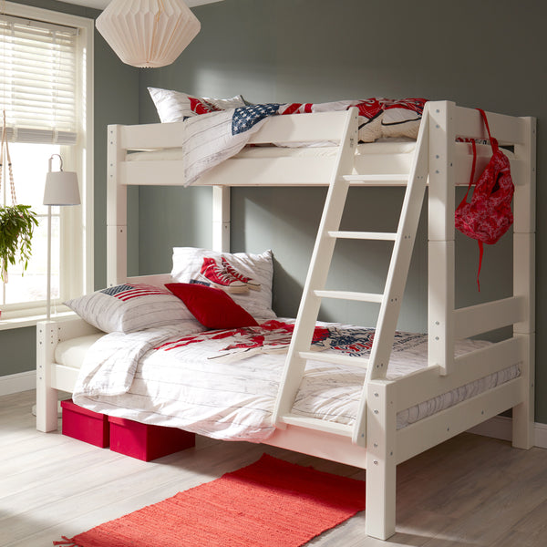 White Triple Bunk Bed in a 4ft 6 (5894315573401)
